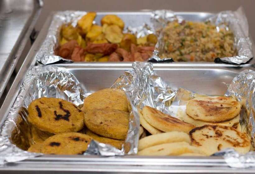 هتل Plazuela Real