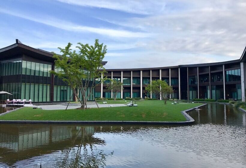 בית מלון כפרי Pullman Kaifeng Jianye