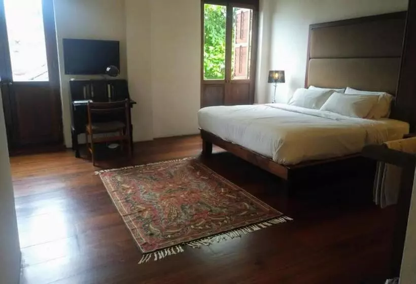 ホテル Ren I Tang