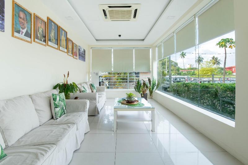 هتل Riverra Inn Langkawi