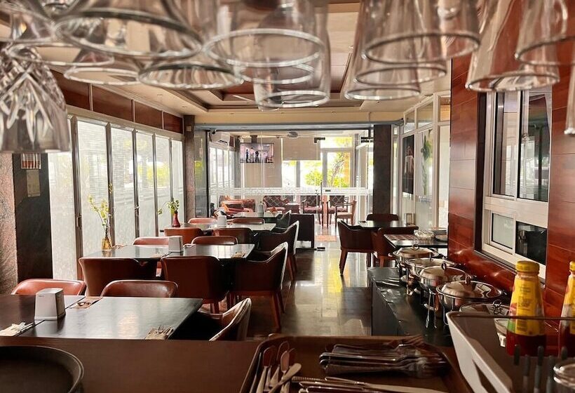 هتل Rivethi Beach