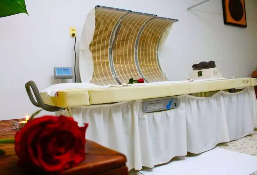 فندق Spa Taninul