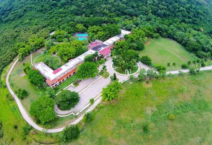 فندق Spa Taninul