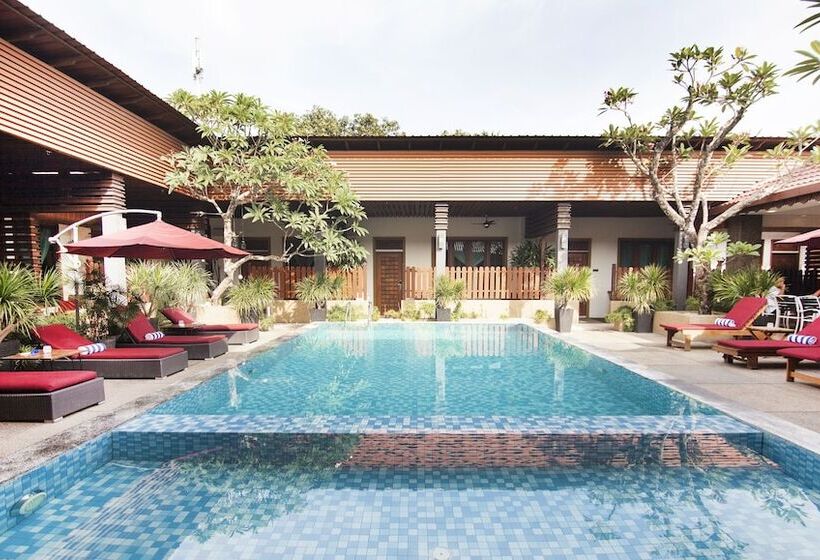 فندق Palette Telaga Terrace Boutique Resort