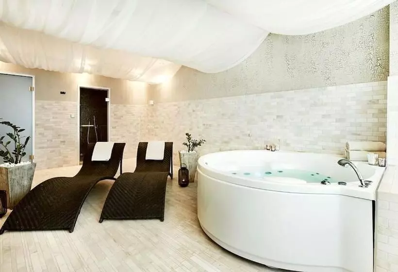 בית מלון כפרי Ultra Marine By Zdrojowa