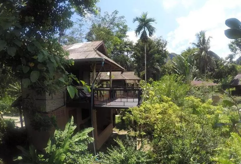 Khao Sok Morning Mist Resort