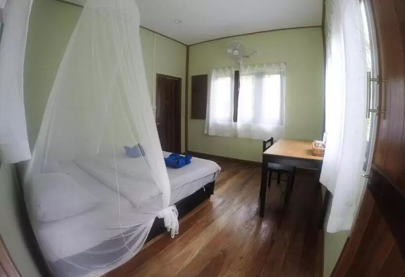 Khao Sok Morning Mist Resort