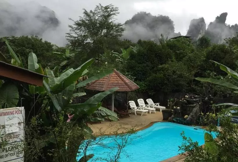 Khao Sok Morning Mist Resort