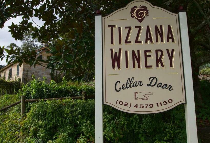 Tizzana Winery Bed And Breakfast