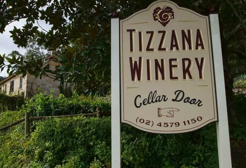 Tizzana Winery Bed And Breakfast