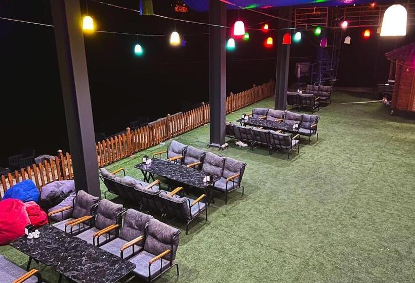 住宿加早餐  Heaven Wooden Vip Bungalow