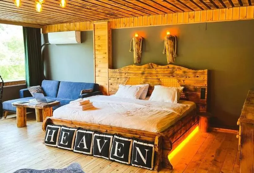 ベッドアンドブレックファースト Heaven Wooden Vip Bungalow