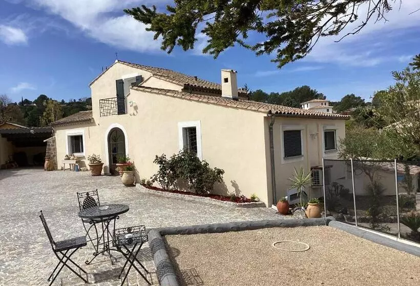 Aamiaismajoitus (B&B) Mas Madilauric 2 Bnb