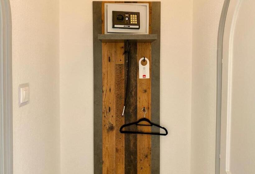 هتل Cinkota Residence