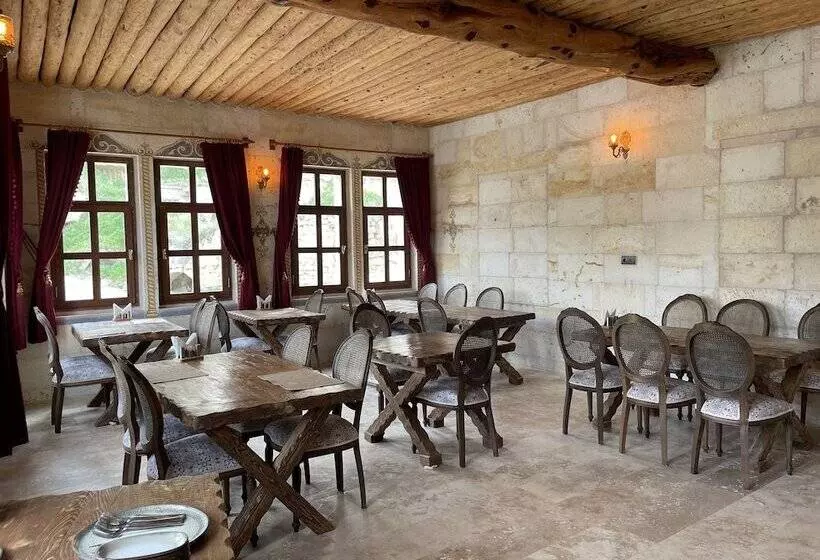 ホテル Doctor S Cave Cappadocia