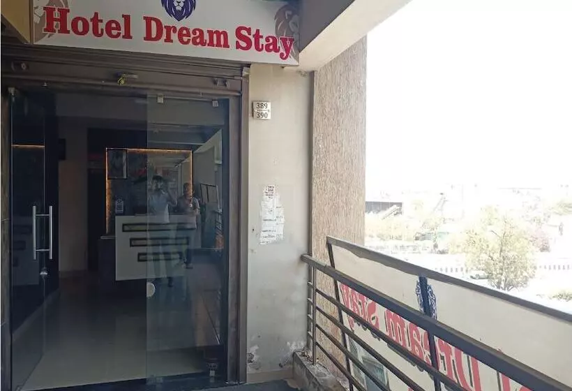 ホテル Dream Stay Ahmedabad