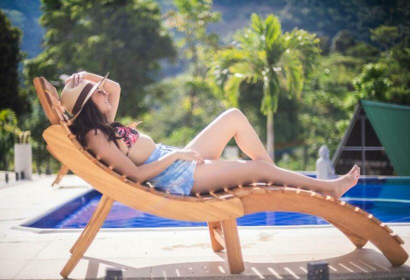 Szálloda Valhalla Nimaima Glamping