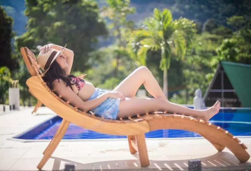 ホテル Valhalla Nimaima Glamping