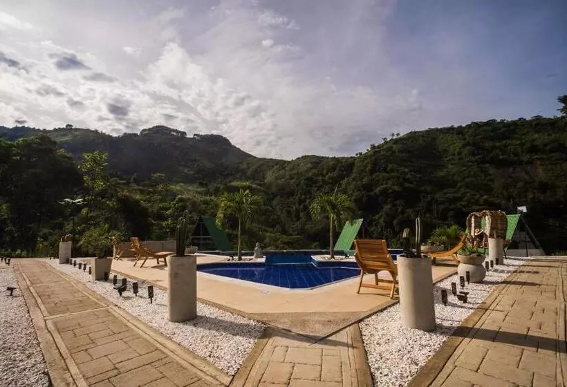 ホテル Valhalla Nimaima Glamping