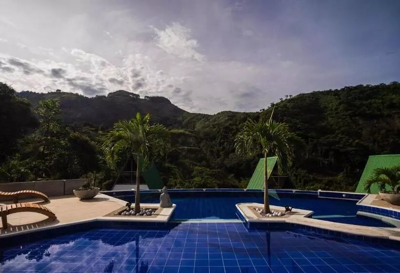 ホテル Valhalla Nimaima Glamping