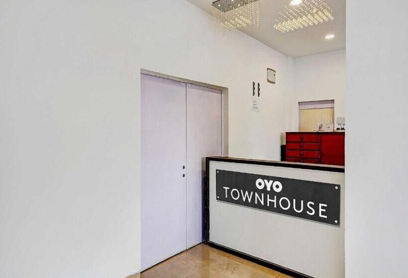 Palette   Hotel Saket Greens