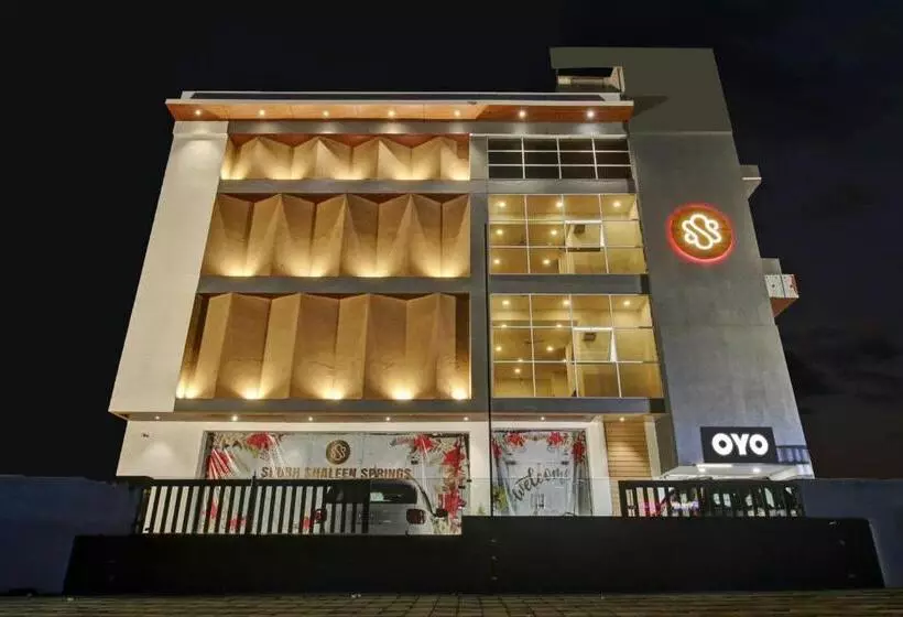 Palette Hotel Saket Greens