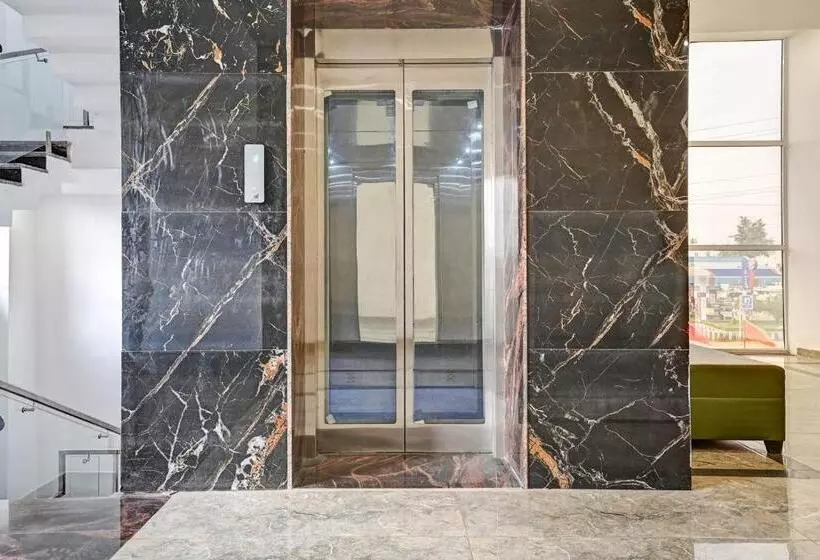 Palette Hotel Saket Greens