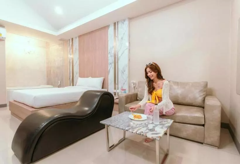 Hotelli โรงแรมในฝัน