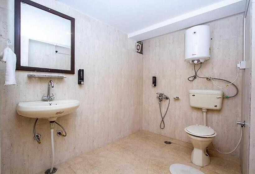 Hotell Oyo Flagship 81132  Beas Regency