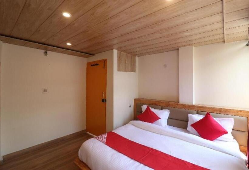 Hotell Oyo Flagship 81132  Beas Regency