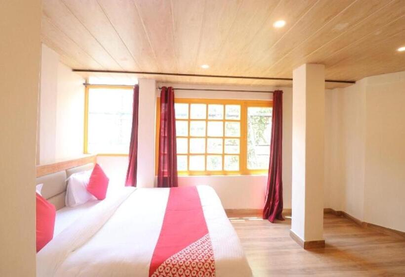 Hotell Oyo Flagship 81132  Beas Regency