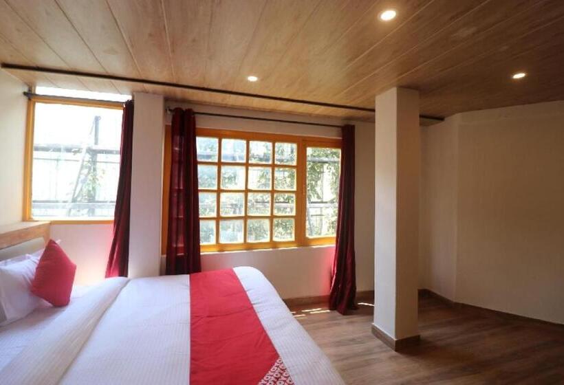 Hotell Oyo Flagship 81132  Beas Regency