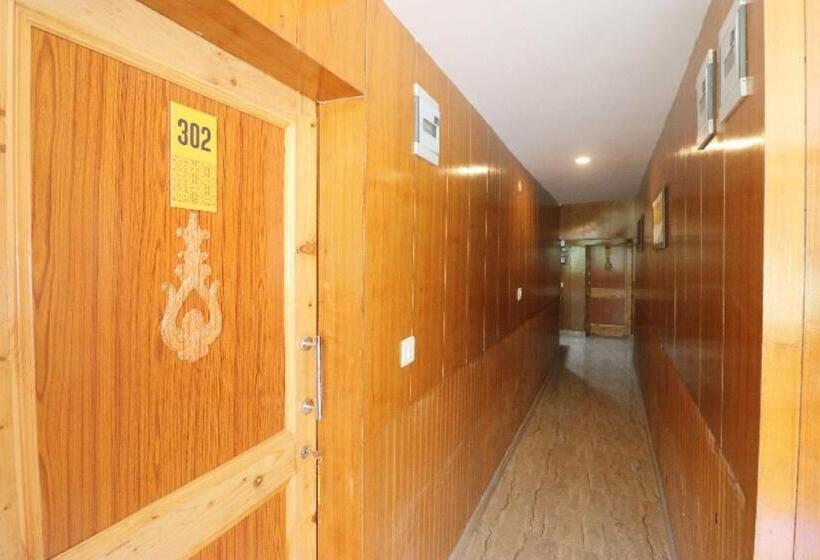 Hotell Oyo Flagship 81132  Beas Regency