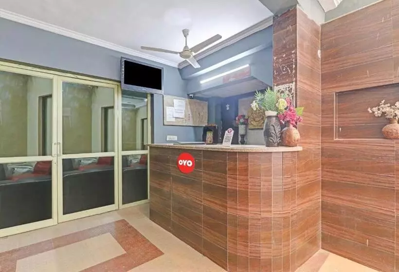 Hotelli Oyo Flagship 81152  Four Square