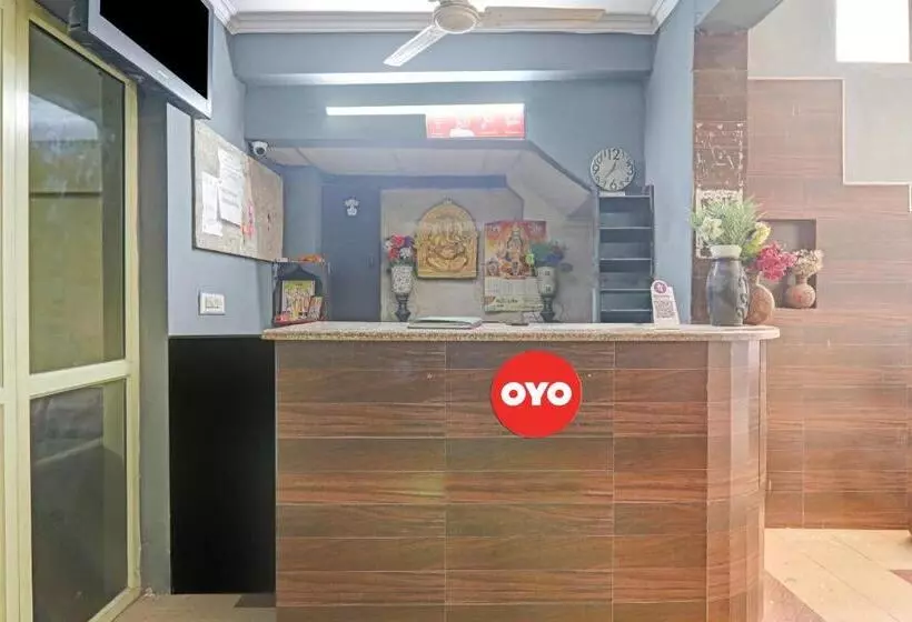 Hotelli Oyo Flagship 81152  Four Square