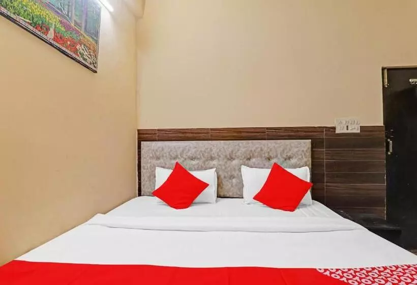 Hotelli Oyo Flagship 81152  Four Square