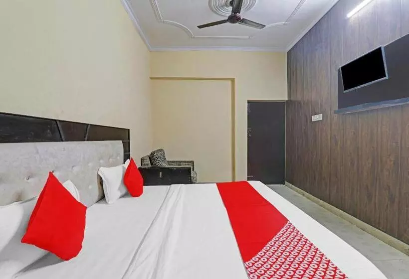 Hotelli Oyo Flagship 81152  Four Square