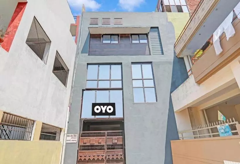 Hotelli Oyo Flagship 81152  Four Square