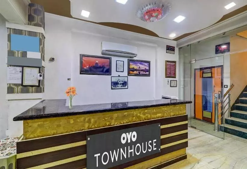 هتل Townhouse Asa Agra