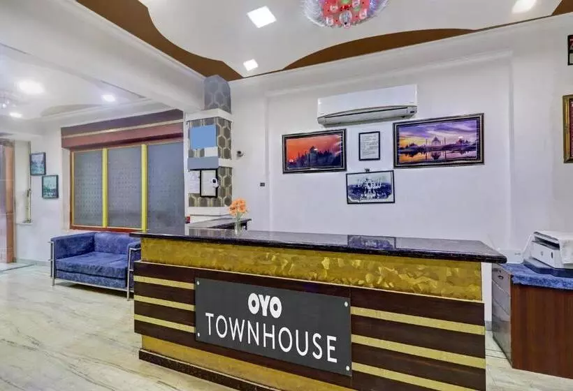 هتل Townhouse Asa Agra