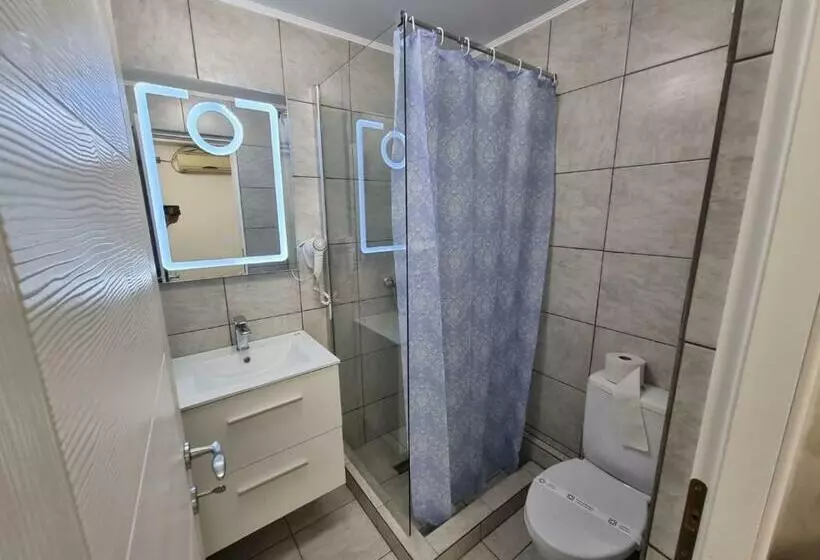 Pensió Klara Central