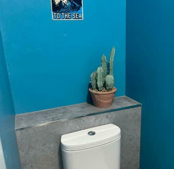 膳宿费 The Shell House