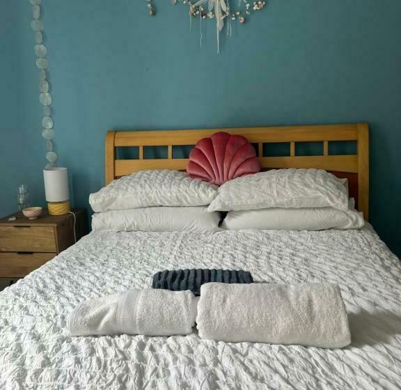 膳宿费 The Shell House