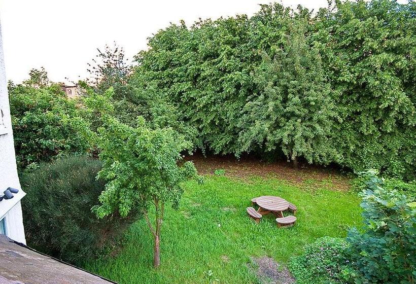 بنسيون The Vicarage Tooting, Sw17