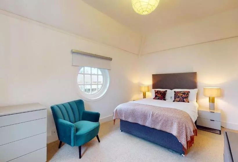 Majatalo The Vicarage Tooting, Sw17