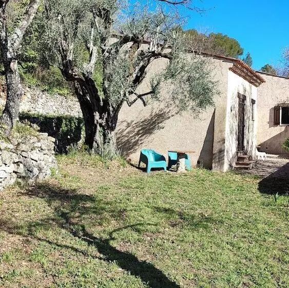 Aamiaismajoitus (B&B) Le Mas Mélusine