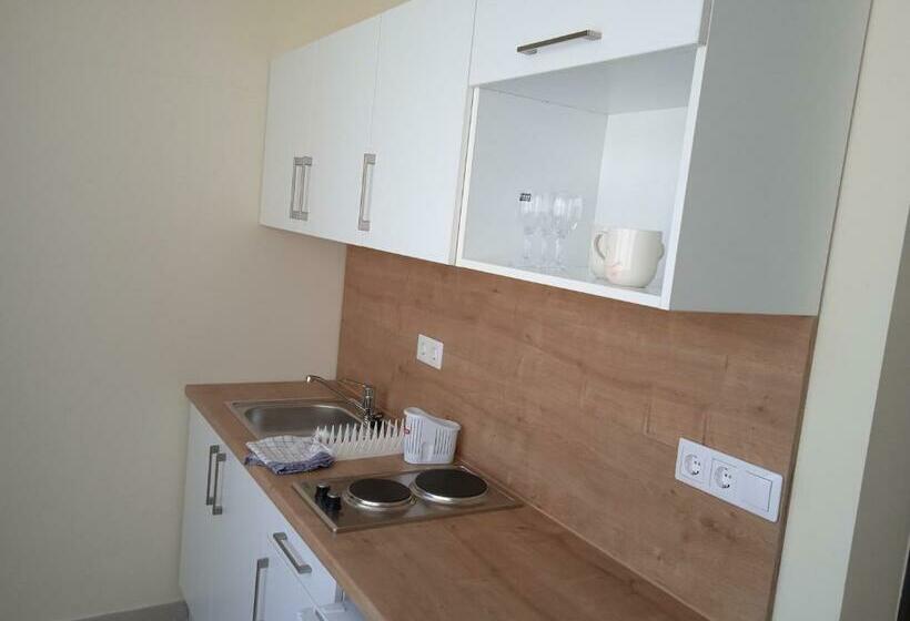 Belvárosi Otthon Eger  Munkásszálló