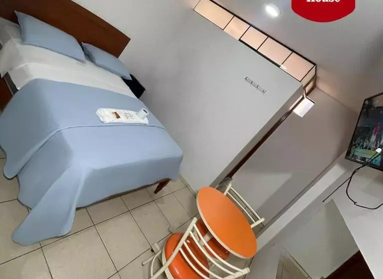 ホテル Peruvians House