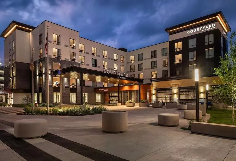 Hotelli Courtyard By Marriott St Paul Downtown