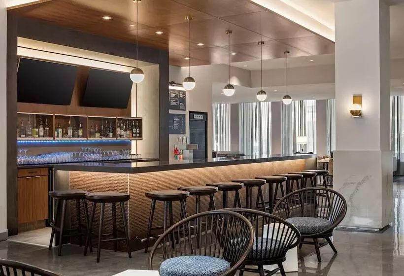 Hotelli Courtyard By Marriott St Paul Downtown